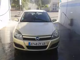 Opel Astra 1.7L CDTI