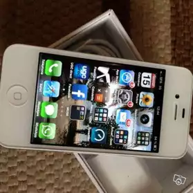 Vend iPhone 4S blanc 64go