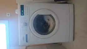 Machine à laver hublot avec séchage