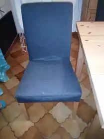 6 chaises Ikea avec des pieds en bois