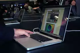 Apple MacBook Pro 15 "Unibody