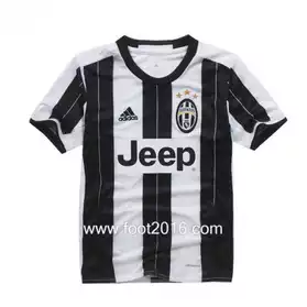 Nouveau maillot domicile de Juventus 201