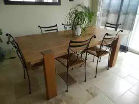 table chêne massif+chaises fer forgé