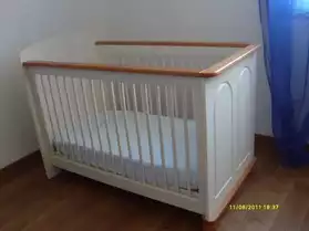 lit bébé avec matelas