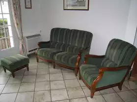 Canapé + fauteuil + pouf