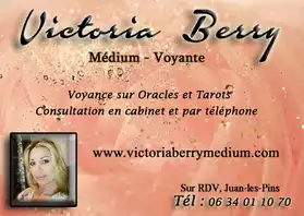 Victoria Berry, Medium juan les pins