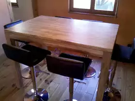 Table haute en teck