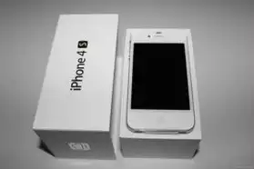 Iphone 4S 64 GO Blanc Comme Neuf débloqu