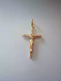Croix avec Christ en Plaqué Or neuve