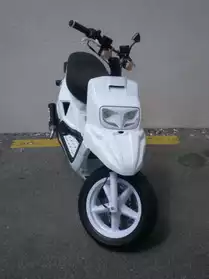 Scooter booster Monster MBK