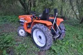 tracteur kubota B1600