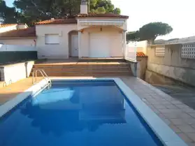 L'Escala Belle maison avec piscine privé