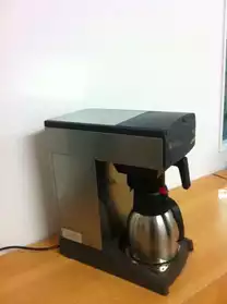 VEND MACHINE A CAFE BRAVILOR