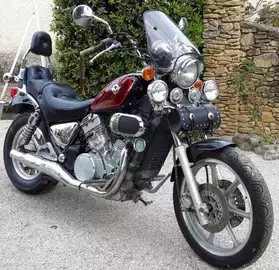 Moto Yamaha VN Kawa 750 cm3