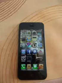 iPhone- 5 noir débloqué tout opérateur