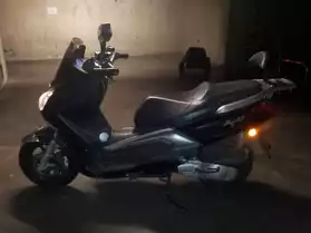 je vend scooter