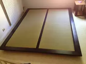 Lit futon + tatamis + tables de chevet
