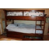 lits superposés avec armoire