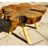 Table en bois brut faite main