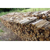 Bois de chauffage sec prêt à utiliser