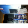 PS4 noire + jeux Call of Duty Ghosts