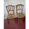 Chaises, fauteuil, table