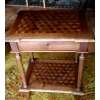 Table à ouvrage en bois marqueté